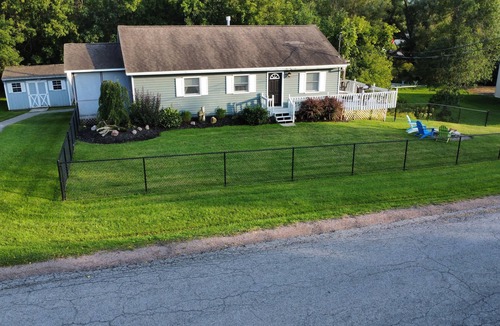 Frontenac House | Relaxing Year round Home. Available twelve months a year. Pets considered.