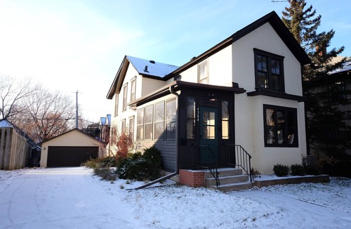 Linden Hills House | Remodeled Historic Home - Perfect Location - Walkable, Safe, Pet & Kid Friendly!