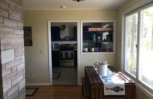 Willsboro Cottage | Renovated in 2016! Sleeps 10+, Beach, Dock, Sunsets, Relax, Fish!