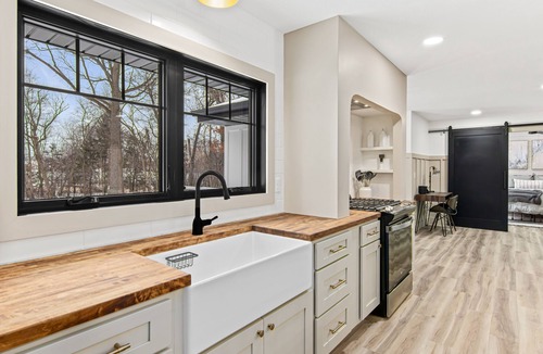 Red Wing House | Renovated Main Level Home on 2 acres Hay Creek Hills