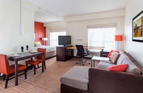 East Bloomington Hotel | Residence Inn by Marriott Bloomington by Mall of America