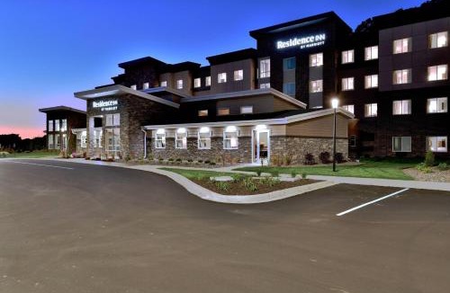 Seymour Hotel | Residence Inn by Marriott Eau Claire