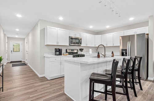 Hayward House | Restful Escape: Pet-Friendly 3BR with Trail Acc & Game Rm