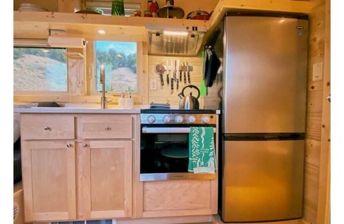 Arroyo Hondo House | Rio Tiny Home w Mountain View, Hot Tub, 2 miles to Black Rock Hot Springs