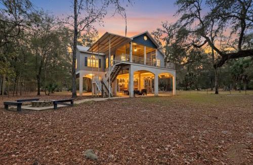 Bell House | River Watcher Cottage