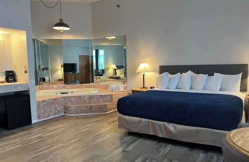 Alexandria Bay Resort | Riveredge Resort