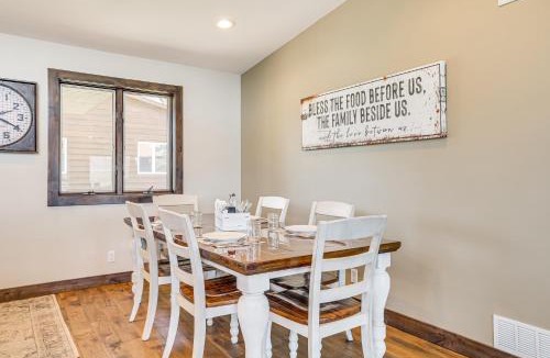 Wabasha House | Riverfront Home with Yard Games in Wabasha!