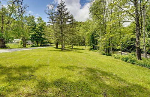 Bridgewater Corners House | Riverfront Vermont Vacation Rental w/Hot Tub