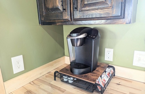 Hatch House | Rizzo's River Run - Bryce & Zion Riverside Retreat - 2 Beds 1 Bath