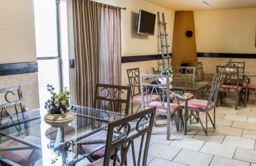 Espanola Hotel | Rodeway Inn Espanola