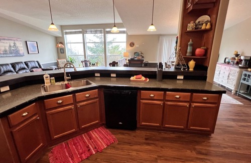 Gold Beach House | Rogue River Game House