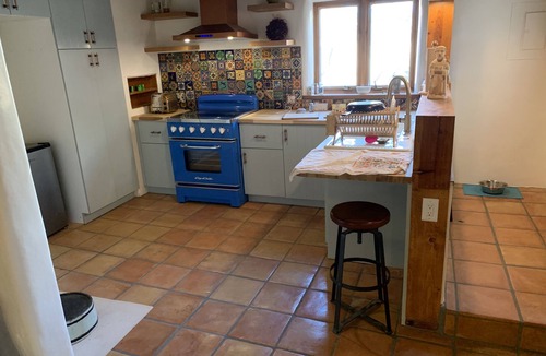 Historic Eastside House | Romantic adobe house, pet friendly, walk everywhere