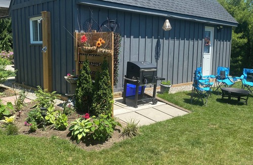 Ashfield-Colborne-Wawanosh Cottage | Romantic Huron Waterfront Cottage/pet friendly/Private Beach/OutShower/