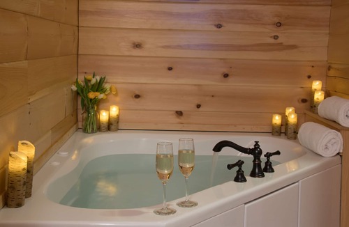 Jeffersonville Cabin | Romantic One-Bedroom Cabin Near Smuggler's Notch