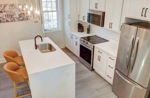 Belmont Condo | Rooftop Retreat with Mtn Views - Unit #309