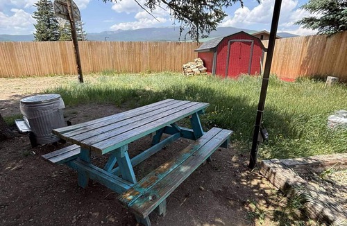 Eagle Nest Cabin | Room 2: Gold Pan Nest -15 Minutes to Red River/Angel Fire