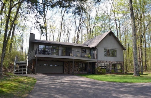 Hayward House | Round Lake Roost—escape to A Summer Paradise!