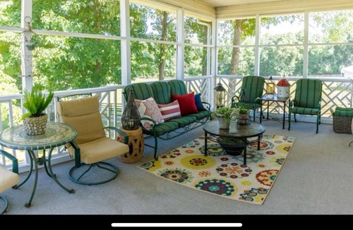 Russell Springs House | RuneStone Ranch:Directly on Lake Cumberland,Private Upper Level, Russell Springs