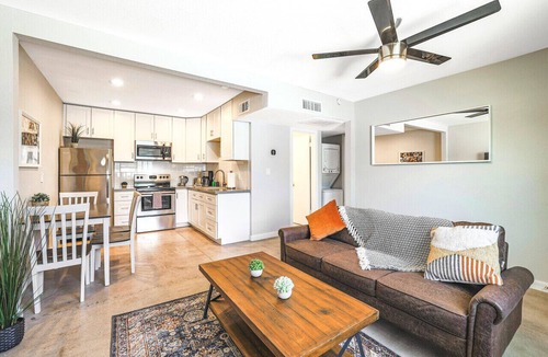 Camelback East Condo | Rustic 2 Bedroom Canyon Suite Biltmore Camelback
