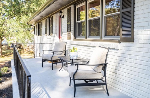 Cartersville House | Rustic 3BR Home in a Natural Cartersville Getaway