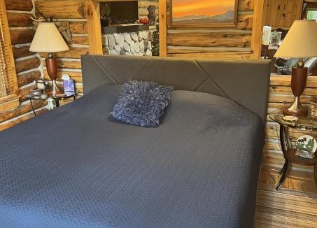 Mountain House | Rustic and Luxurious Retreat With Private Dock, Yard, Fire Pit! cabin