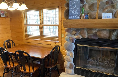 Cumberland House | Rustic Home by the Lake