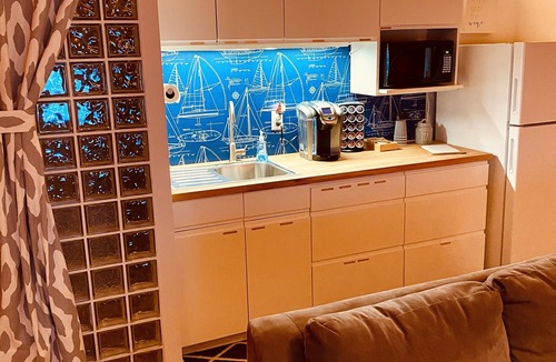Pepin Apartment | Rustic Modern Loft - Across street from winery, walk to Marina/Harbor View Cafe