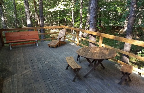 Freedom House | Rustic relaxation with modern conveniences!