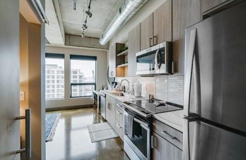 Warehouse District Apartment | Sable 606 - One Bedroom