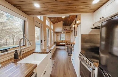 Chester Cabin | Sage House at Camp Greenwood Vermont with Sauna