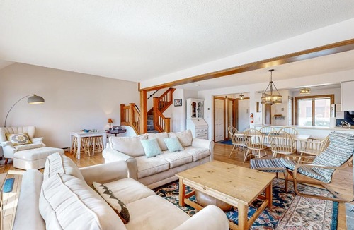 Quechee House | Saltbox 12B