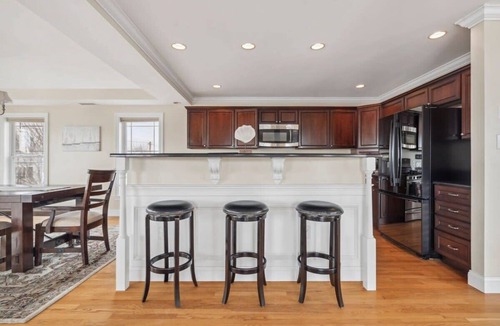 Seabrook House | Sandy Toes | Ocean Views | Steps to Beach | Deck