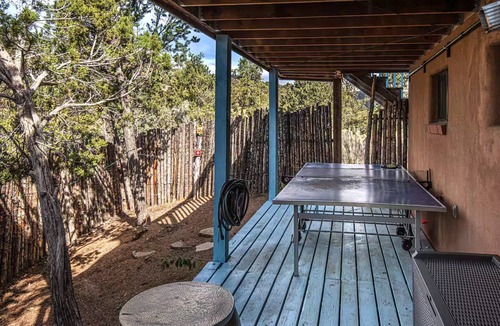 Santa Fe House | Santa Fe Retreat w/Hot Tub, Views & Pet Friendly