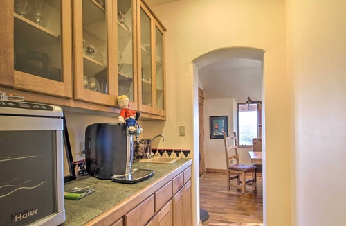 Canoncito House | Santa Fe Retreat w/ Majestic Mountain Views!