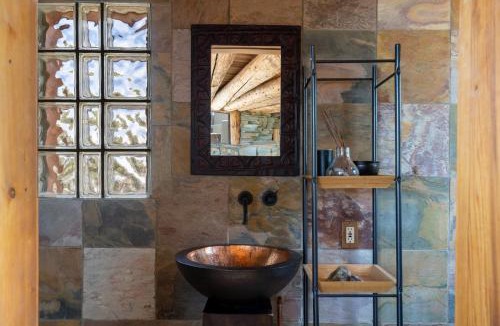 Santa Fe House | Santa Fe Ridgetop Retreat With 2 Hot Tubs and Views