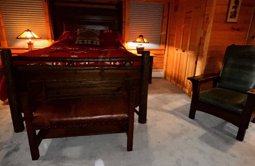 Vermontville Cabin | SCENIC ADIRONDACK LAKEFRONT LOG HOME, TWO SKI MOUNTAINS, SNOWMOBILE TRAILS