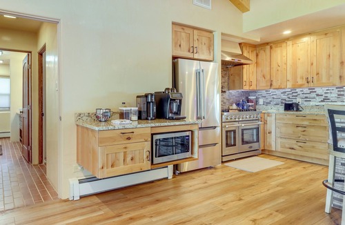 Santa Fe House | Scenic Santa Fe Vacation Rental w/Views + Hot Tub