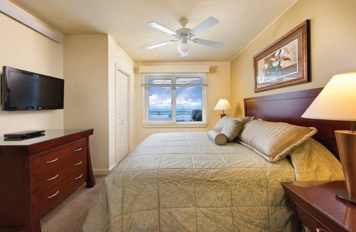 Seaside Resort | Seaside | Group Beach Getaway | Pool + Beach | 3BR Sleeps 8