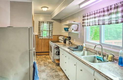 Greenfield Center House | Secluded Getaway < 10 Mi to Saratoga Springs!