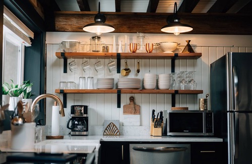 Ferryville Cabin | Secluded Rustic + Modern Log Cabin with hot tub by Stream, luxury getaway