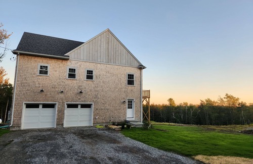 Becket House | Secluded Sophistication in the Berkshires - 40 Acres of Quiet Luxury in Becket.