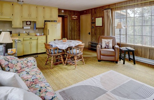 Jemez Springs Cabin | Serene 70's Retro Retreat