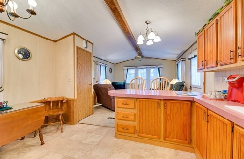 Lakemont House | Serene Getaway Centrally Located in the FLX