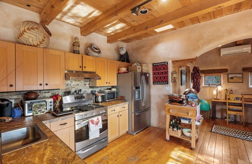 Canoncito House | Serene Historic Santa Fe: Sunset Views