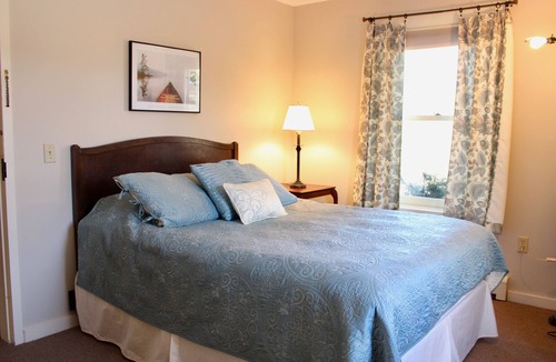 Jeffersonville House | Seven-Bedroom Mansfield House near Smuggler's Notch