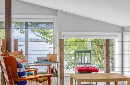 South Burlington House | Shelburne Bay Retreat~Lakefront~Private Beach~Fireplace