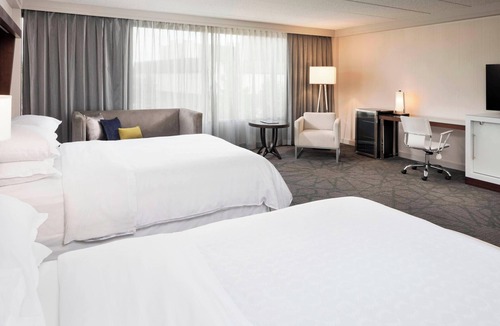 Bloomington Hotel | Sheraton Bloomington Hotel