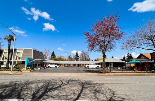 Whiteaker Hotel | Signature Inn Eugene