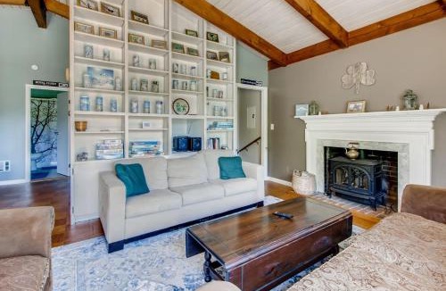 Pittsfield House | Silver Spring Chalet Brought to you by GetAway Vacations
