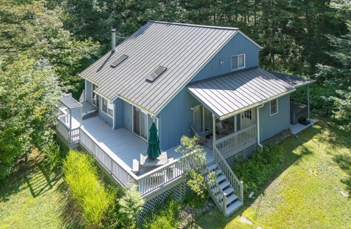 Highmount Cottage | Sip & Soak in the Heart of the Catskills
